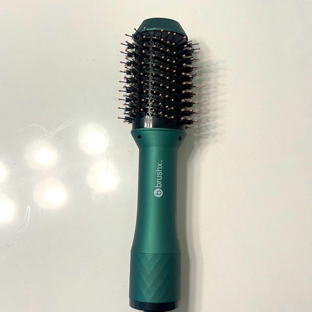 Brush X Round brush hair dryer